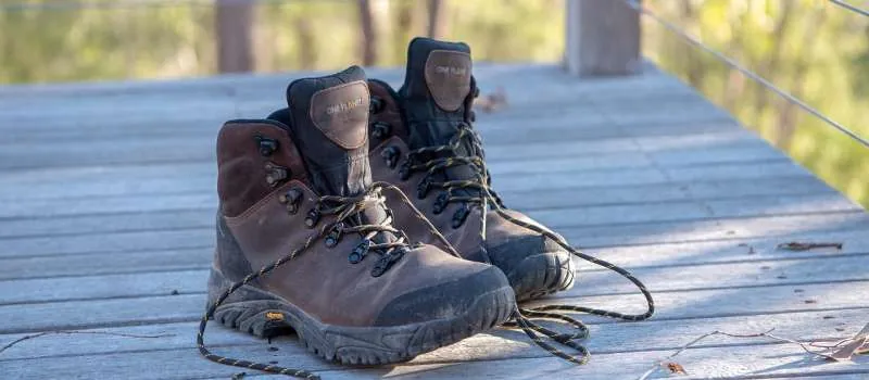 Buty robocze Reebok i Caterpillar Munising – nowoczesne obuwie ochronne dla wymagających profesjonalistów