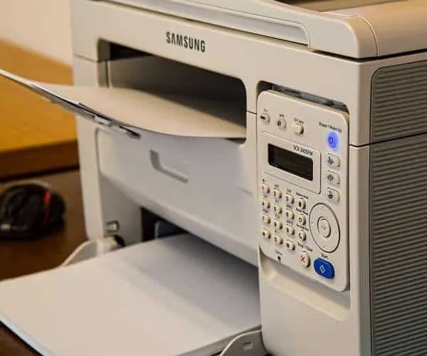 Drukarka używana – dlaczego warto rozważyć to rozwiązanie w firmie i domu?