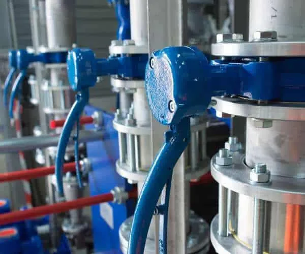 Separatory cyklonowe – kluczowy element czystego i efektywnego sprężonego powietrza