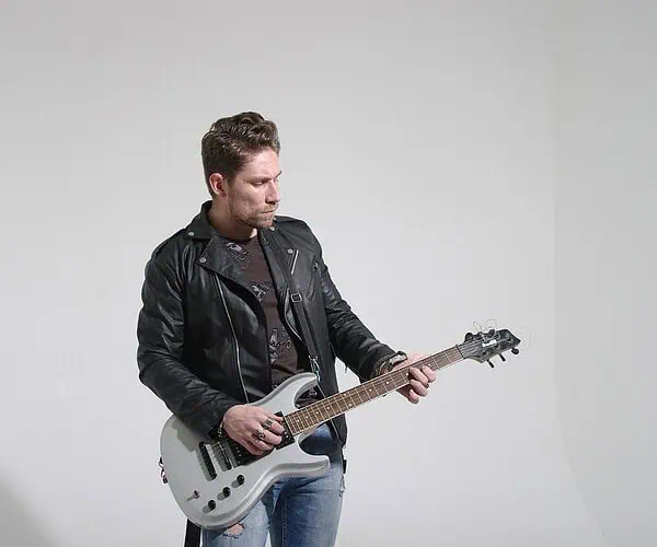 Buty New Rock czy glany damskie i męskie – dlaczego to one budują najmocniejszy rockowy wizerunek?